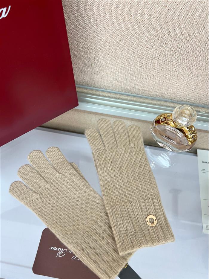 2026116112024320 100